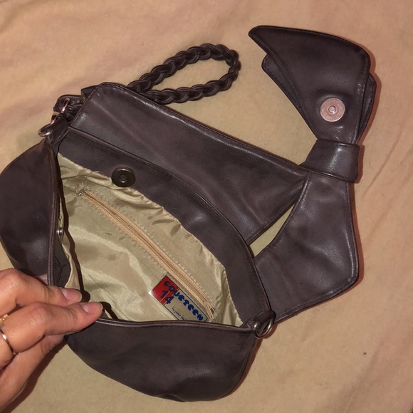 Unique mauve wristlet clutch with bow detail - Picture 3 of 3